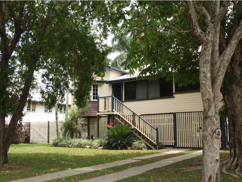 8 Fadden Street, Walkerston QLD 4751