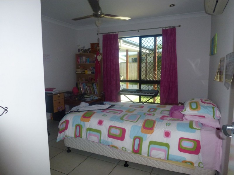 16 Gingham Street, Glenella QLD 4740