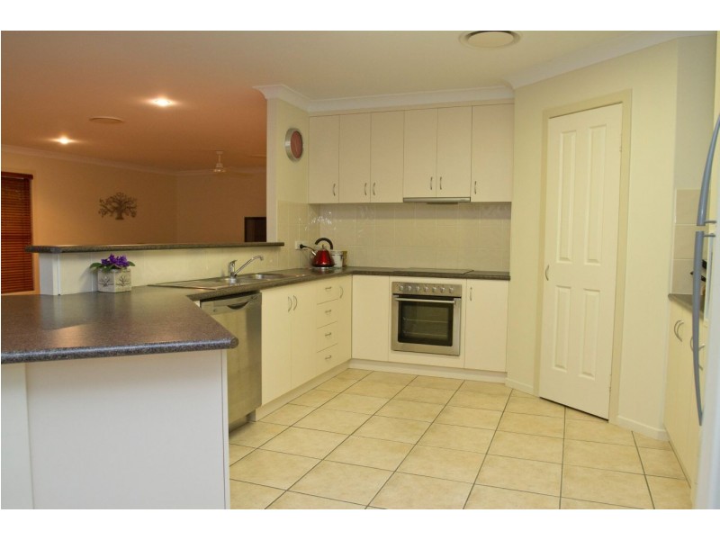 94 Wheeler Drive, Glenella QLD 4740