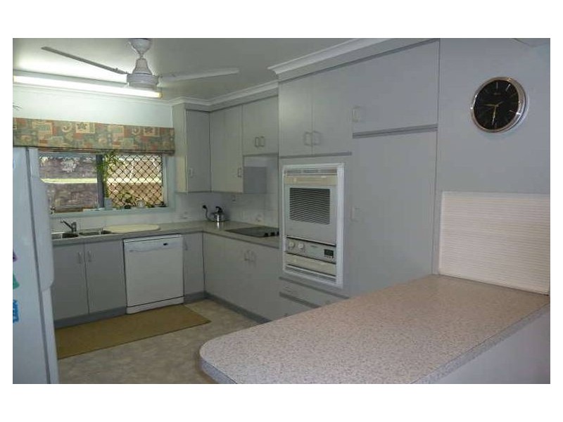 10 Denise Court, Beaconsfield QLD 4740