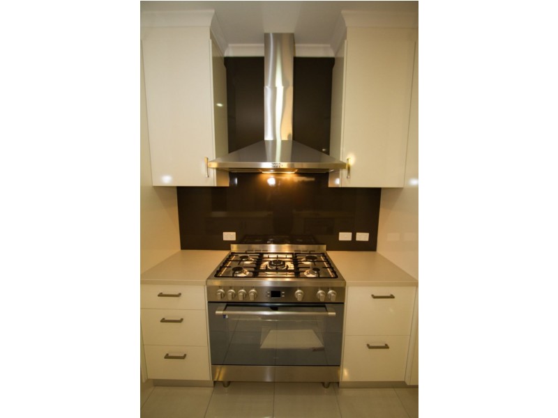 6 Yatay Street, Eimeo QLD 4740