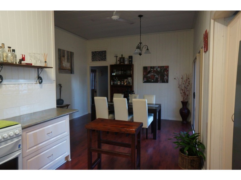 7 Venton Street, Sarina QLD 4737