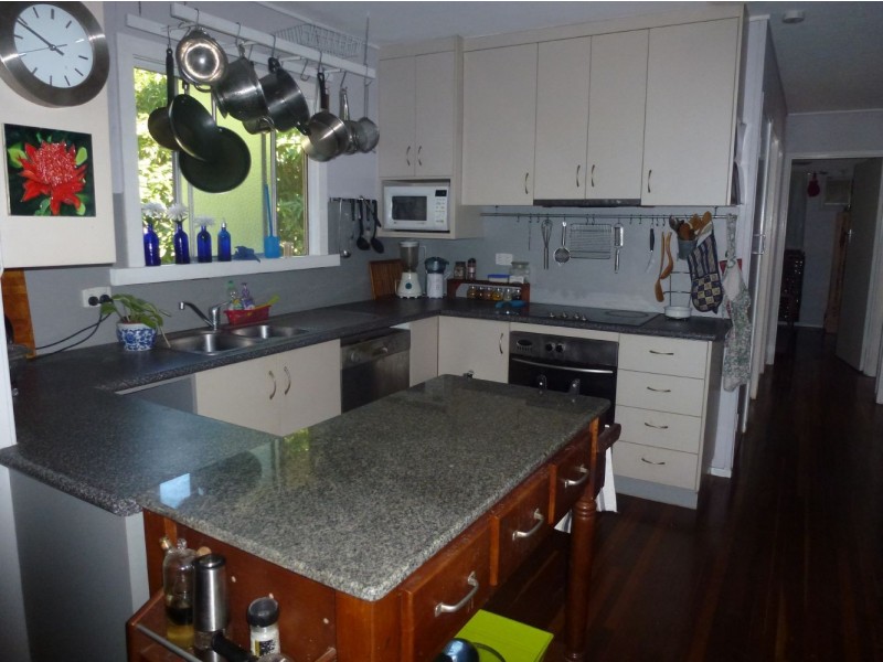 9 Swift Street, Slade Point QLD 4740