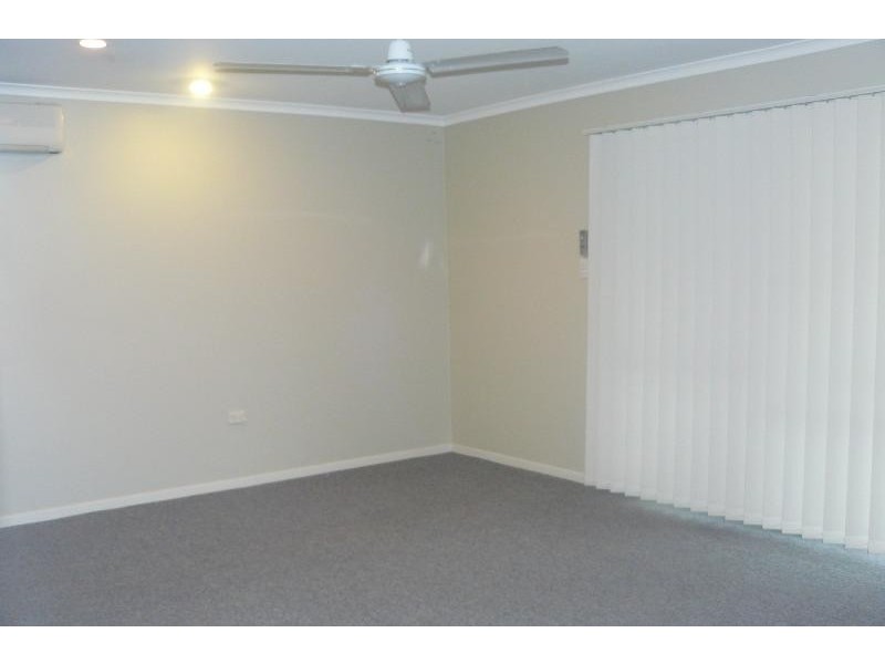 Unit 2/35 Absolon Street, South Mackay QLD 4740