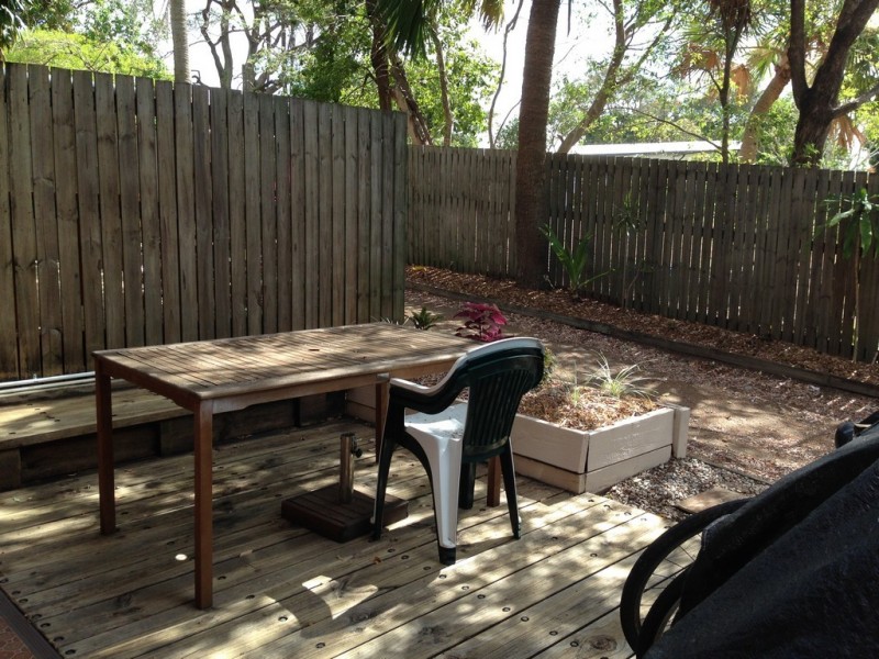 2/18 Meadow Street, North Mackay QLD 4740