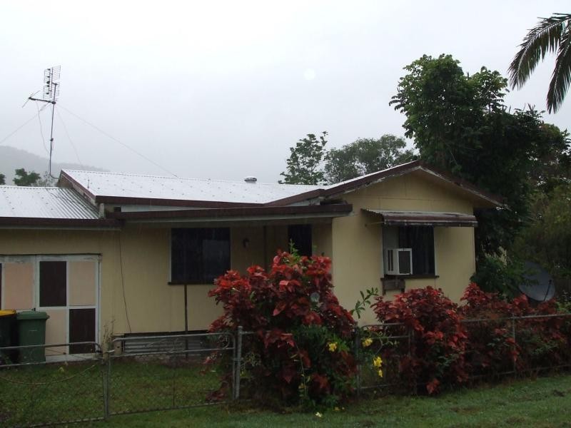 6 Comerford Street, Finch Hatton QLD 4756