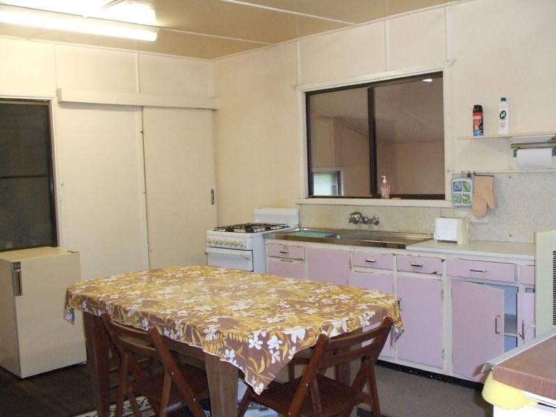 6 Comerford Street, Finch Hatton QLD 4756