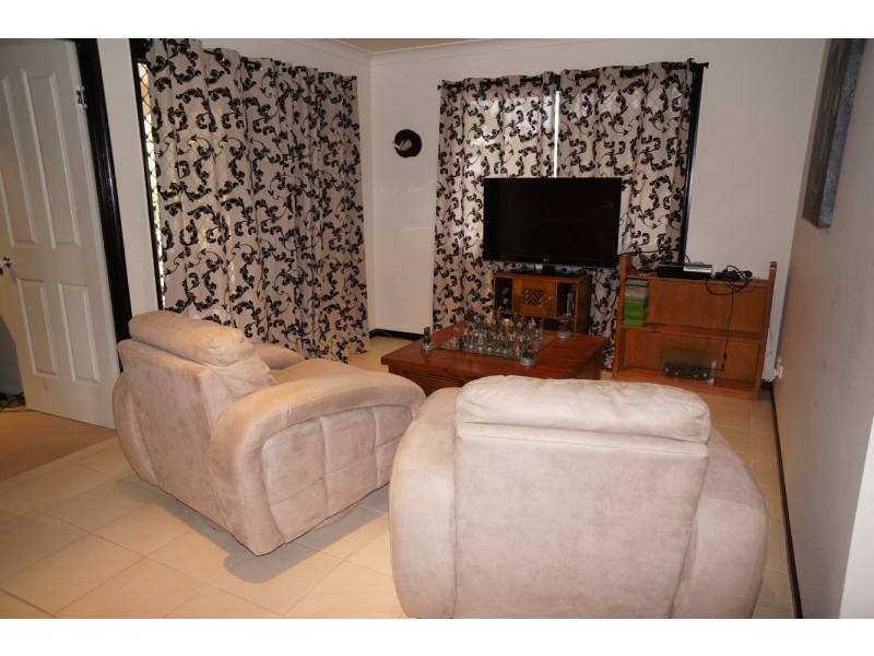 62 Cemetery Road, Sarina QLD 4737