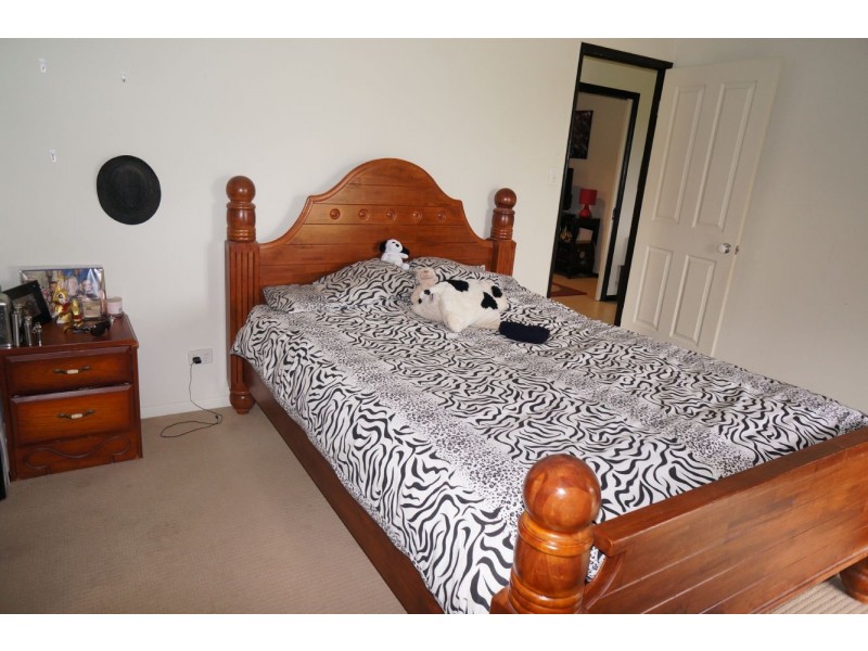 62 Cemetery Road, Sarina QLD 4737