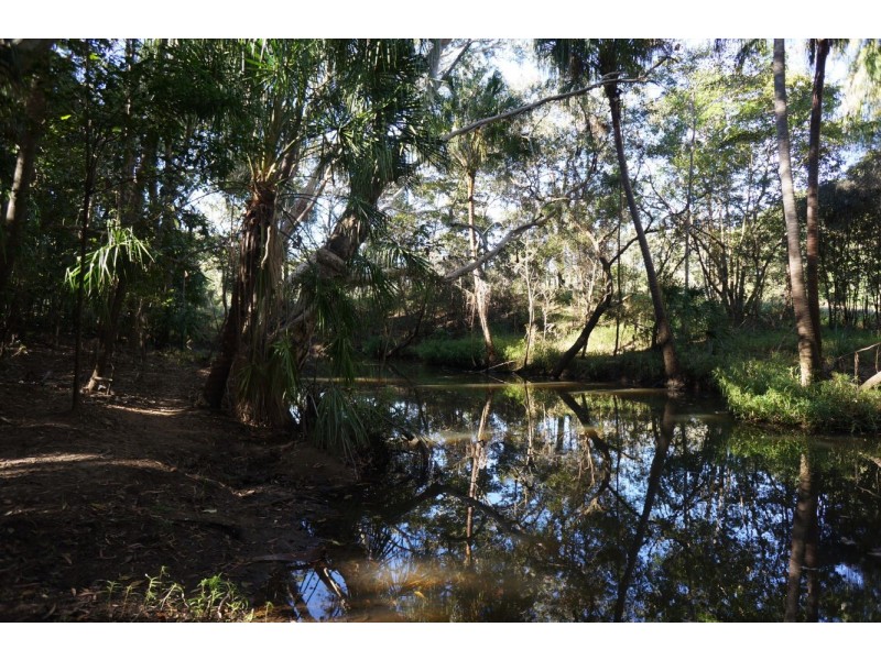 62 Cemetery Road, Sarina QLD 4737