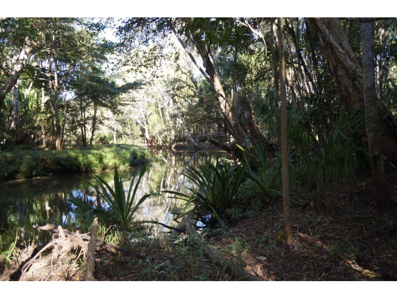 62 Cemetery Road, Sarina QLD 4737