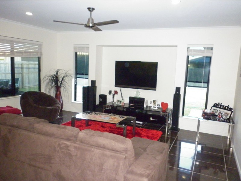 12 Pelorus Court, Ooralea QLD 4740