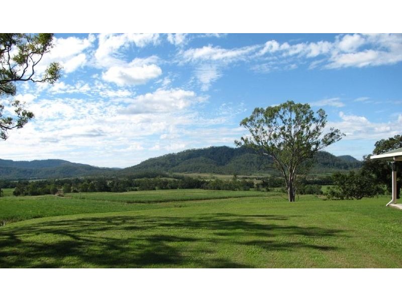 152 Woods Road, Dows Creek QLD 4754