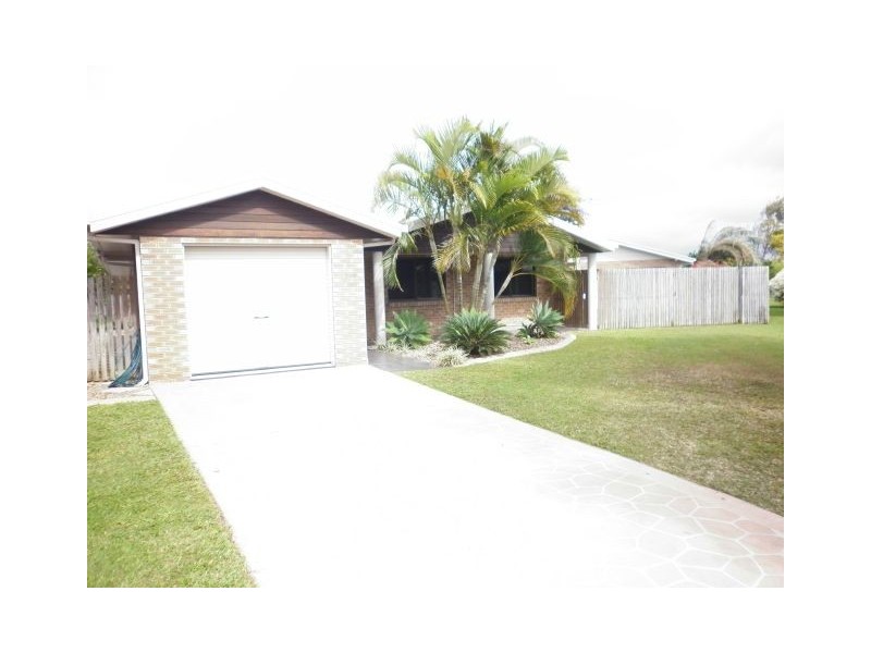 3 Winifred Crescent, Ooralea QLD 4740