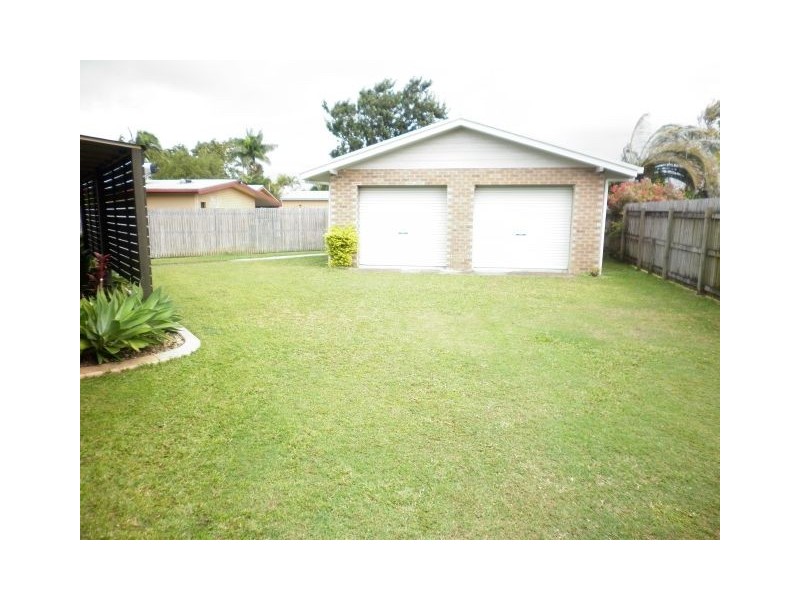 3 Winifred Crescent, Ooralea QLD 4740