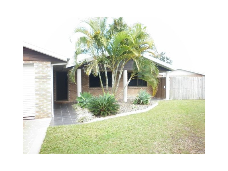3 Winifred Crescent, Ooralea QLD 4740