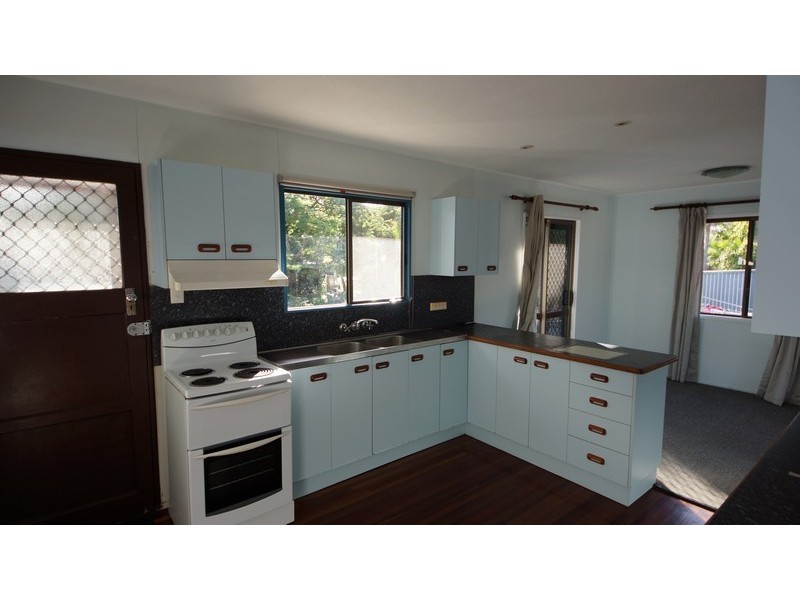 4 Dalrymple Street, East Mackay QLD 4740