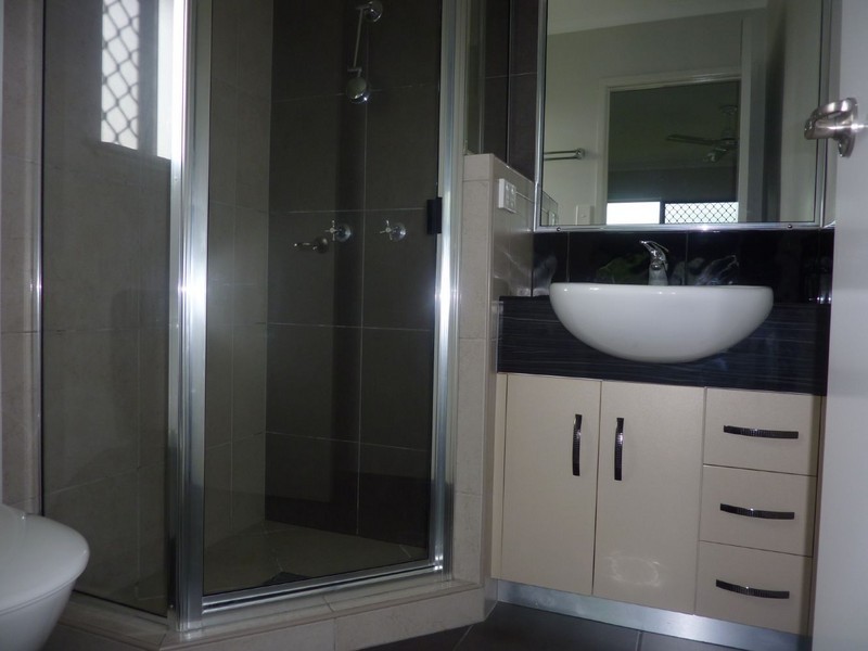 9 Lucy Court, Mirani QLD 4754