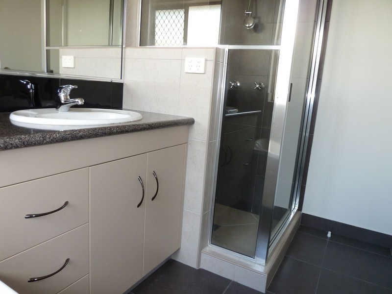 9 Lucy Court, Mirani QLD 4754