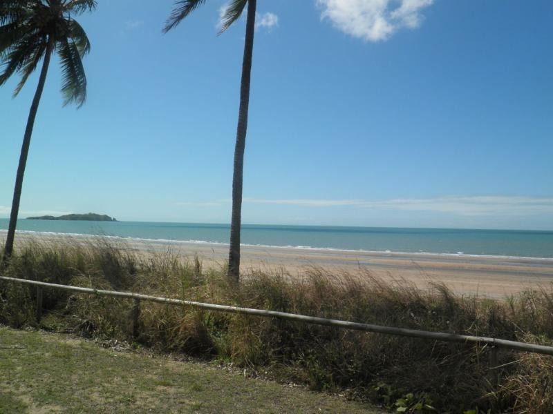 20 Walsh Avenue, Seaforth QLD 4741