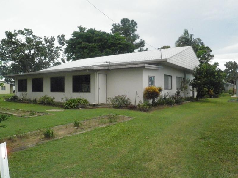 20 Walsh Avenue, Seaforth QLD 4741