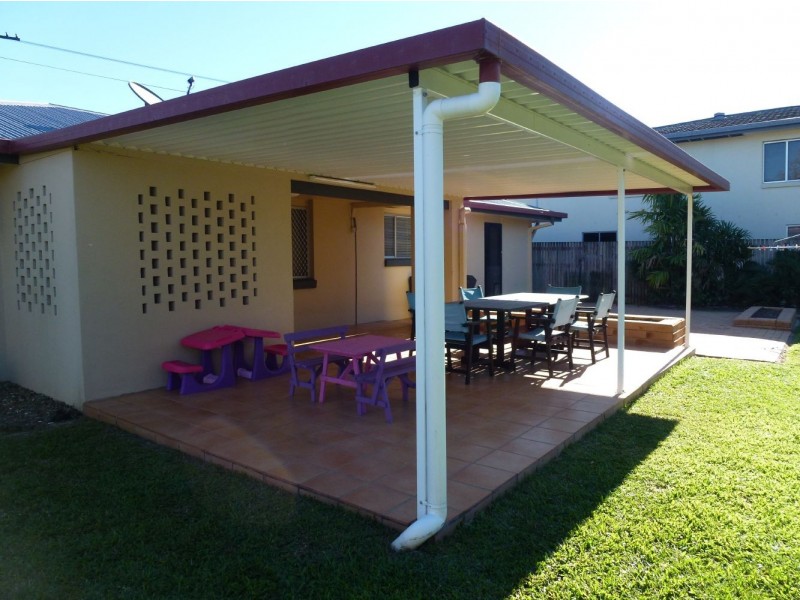 32 Lagoon Street, West Mackay QLD 4740