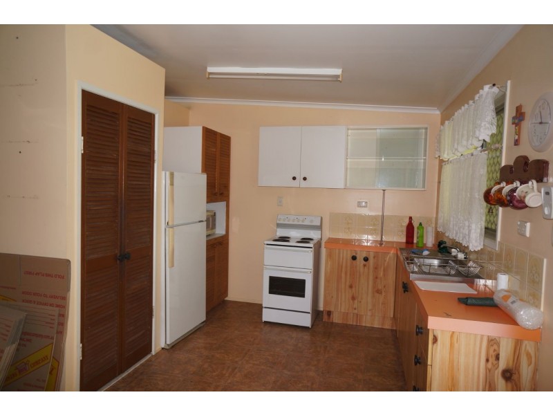 32 Mansfield Drive, Beaconsfield QLD 4740