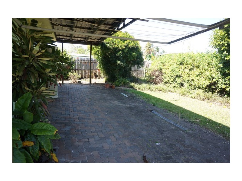 32 Mansfield Drive, Beaconsfield QLD 4740