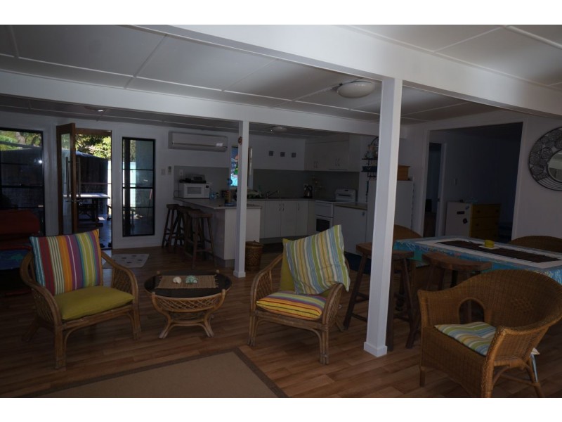 5 Oliver Street, Ball Bay QLD 4741