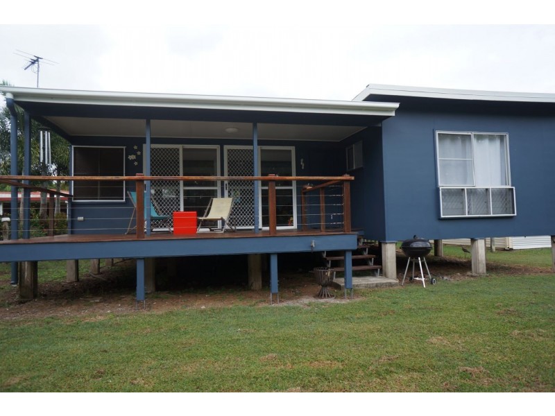 5 Oliver Street, Ball Bay QLD 4741