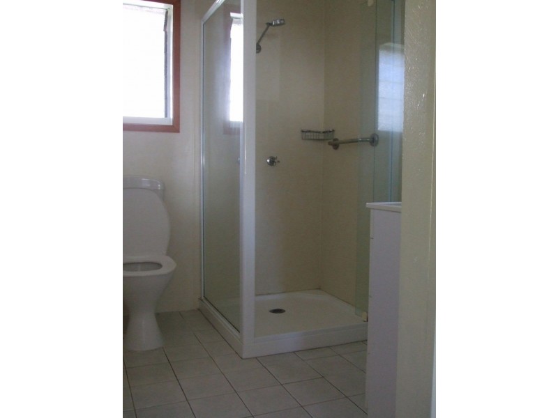 2 Drew Street, Finch Hatton QLD 4756