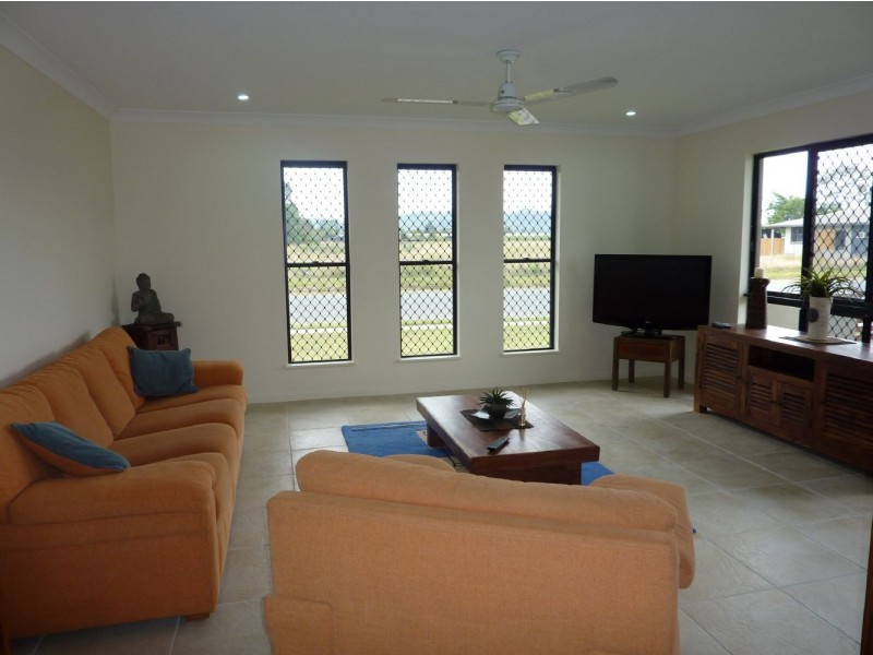 2 Collett Court, Marian QLD 4753