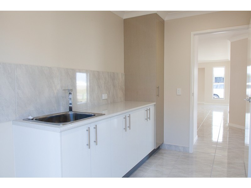 25 Maryvale Circuit, Beaconsfield QLD 4740