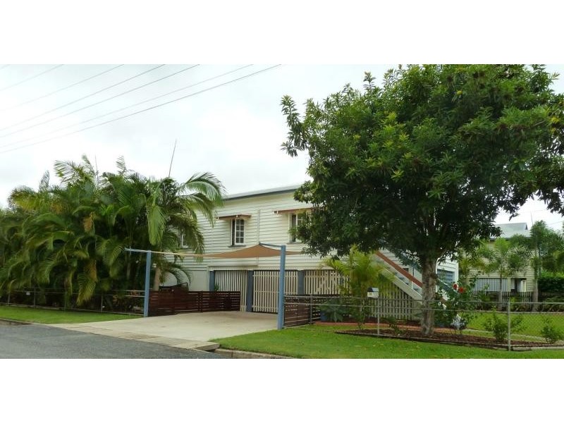 10 Lloyd Street, West Mackay QLD 4740