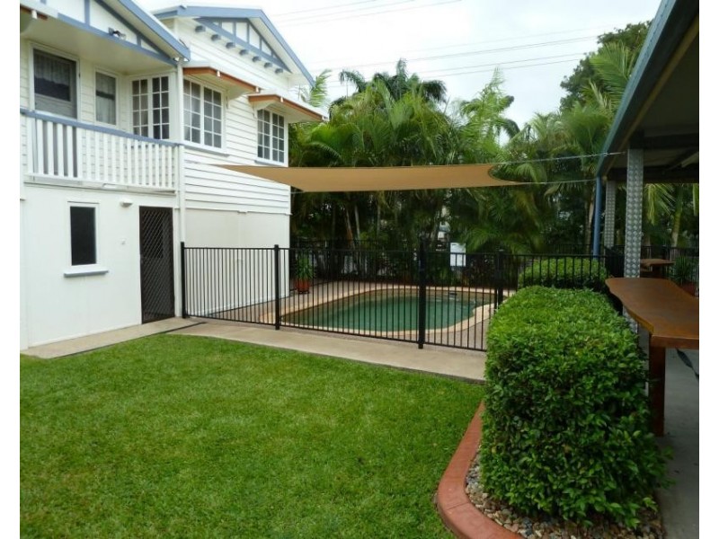 10 Lloyd Street, West Mackay QLD 4740