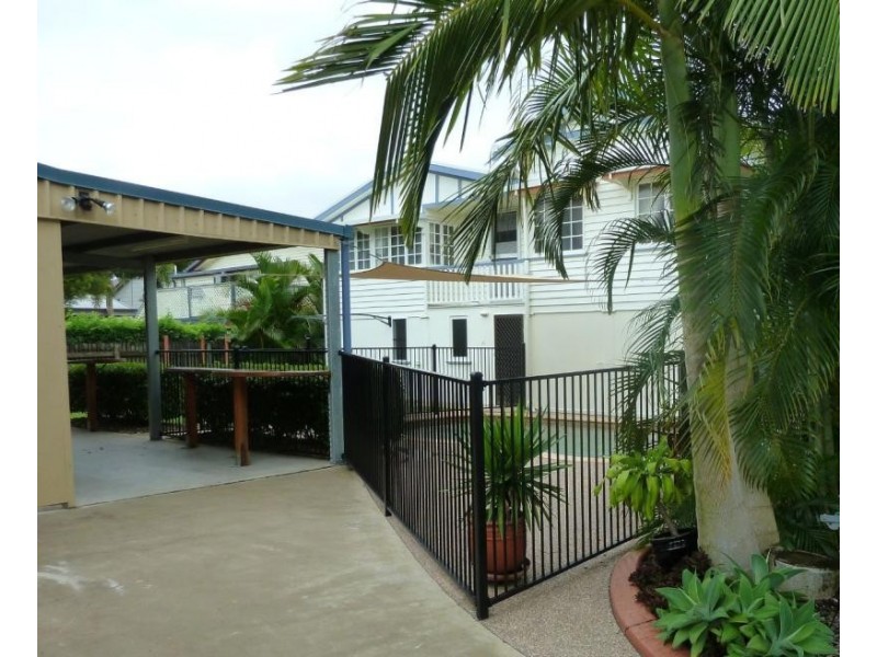 10 Lloyd Street, West Mackay QLD 4740