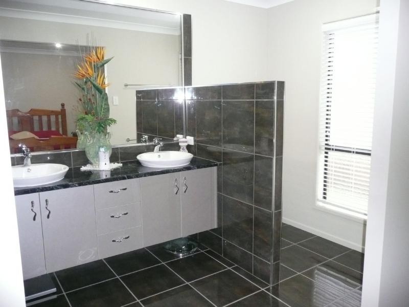 4 Schooner Avenue, Bucasia QLD 4750