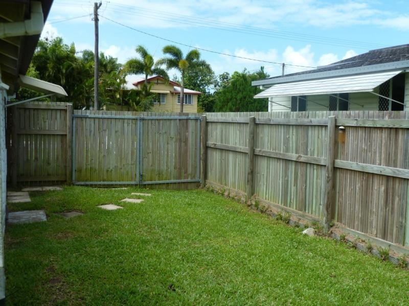 25 Perry Street, West Mackay QLD 4740