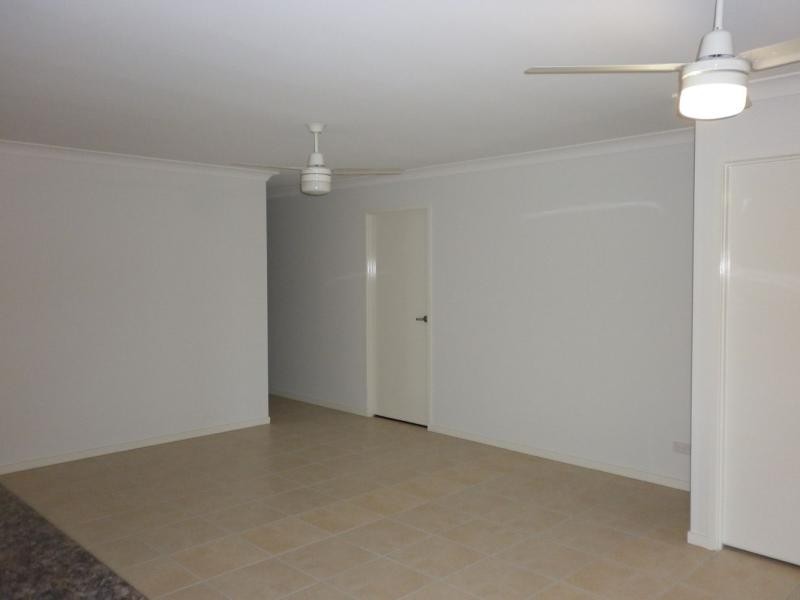 4 Helmsman Drive, Bucasia QLD 4750