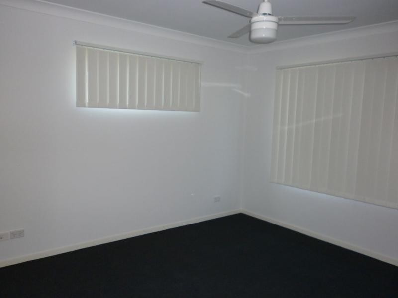 4 Helmsman Drive, Bucasia QLD 4750