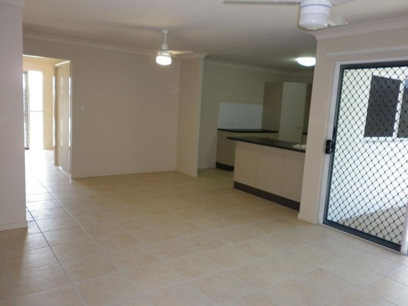 18 Helmsman Drive, Bucasia QLD 4750