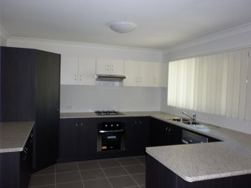 10 Schooner Avenue, Bucasia QLD 4750
