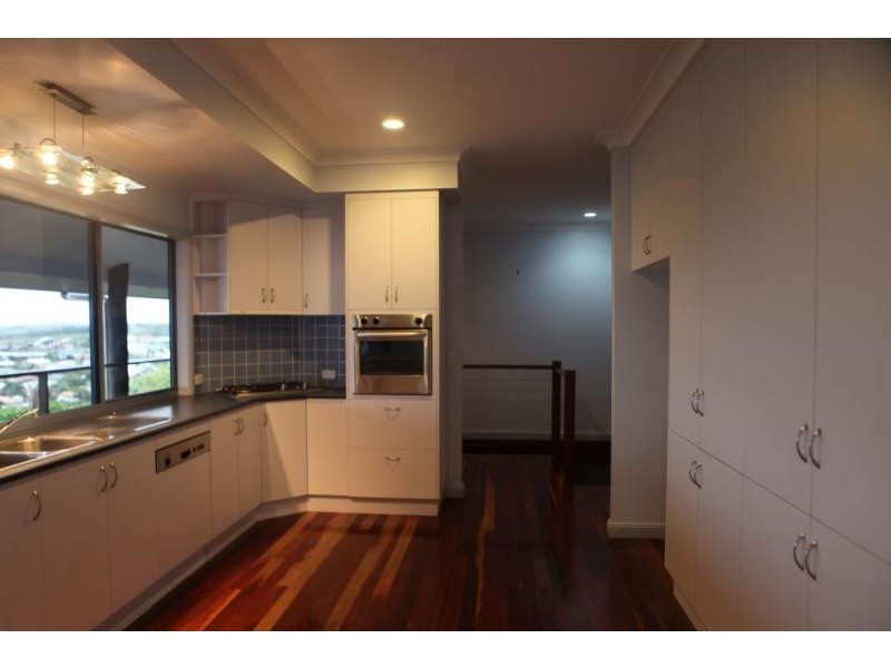 4 Ian Wood Drive, Dolphin Heads QLD 4740