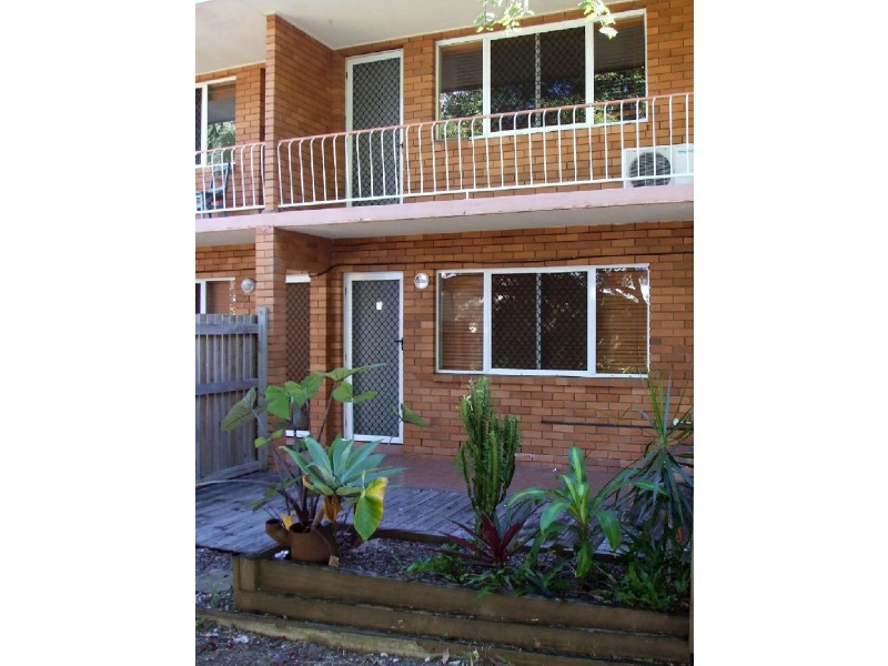 2/18 Meadow Street, North Mackay QLD 4740
