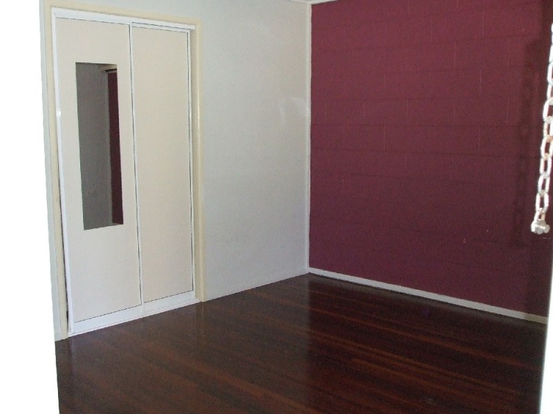 2/18 Meadow Street, North Mackay QLD 4740
