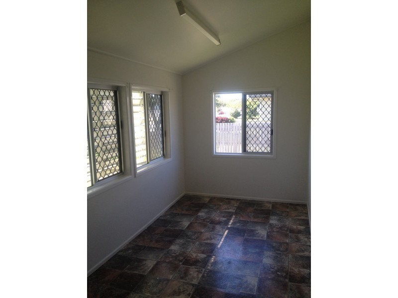 17 Ness Street, West Mackay QLD 4740