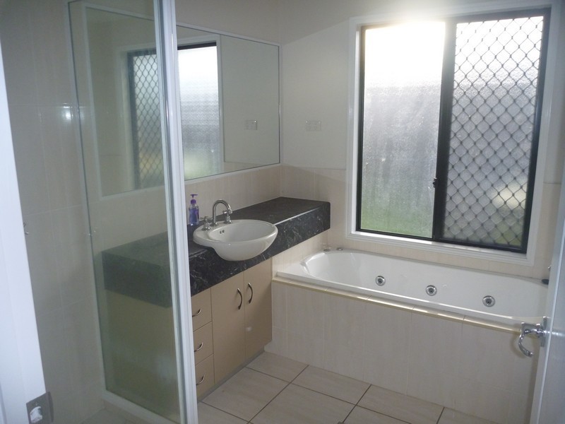 38 Blackmur Street, Marian QLD 4753