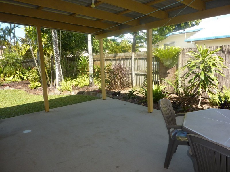 1 Tern Street, Slade Point QLD 4740