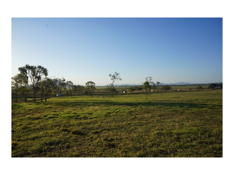 23860 Peak Downs Highway, Eton QLD 4741