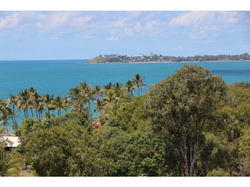 6 Rainbow Crescent, Blacks Beach QLD 4740